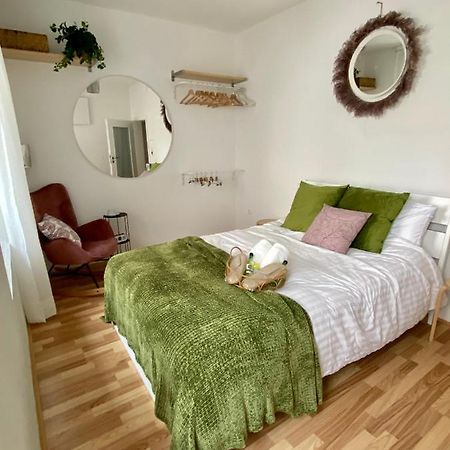 Stay In Aux, Feel At Home ! 2 Room Apartment Central Incl All You Need For 4 Person, 24H Check In, Pkw Parking Only Aψβούργη Εξωτερικό φωτογραφία